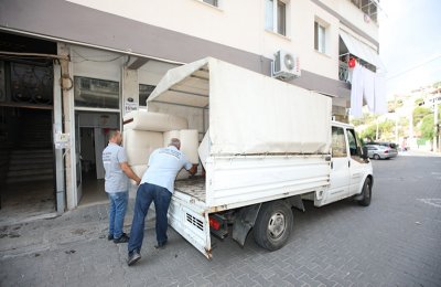 Bayraklı Belediyesinden üniversite öğrencilerine ev eşyası desteği